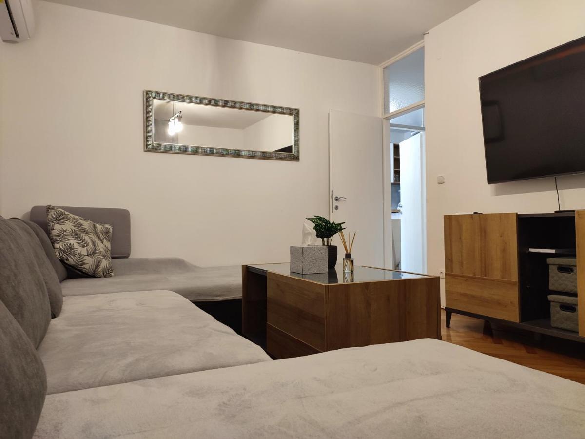 Apartman Ivan Appartement Kaštela Buitenkant foto