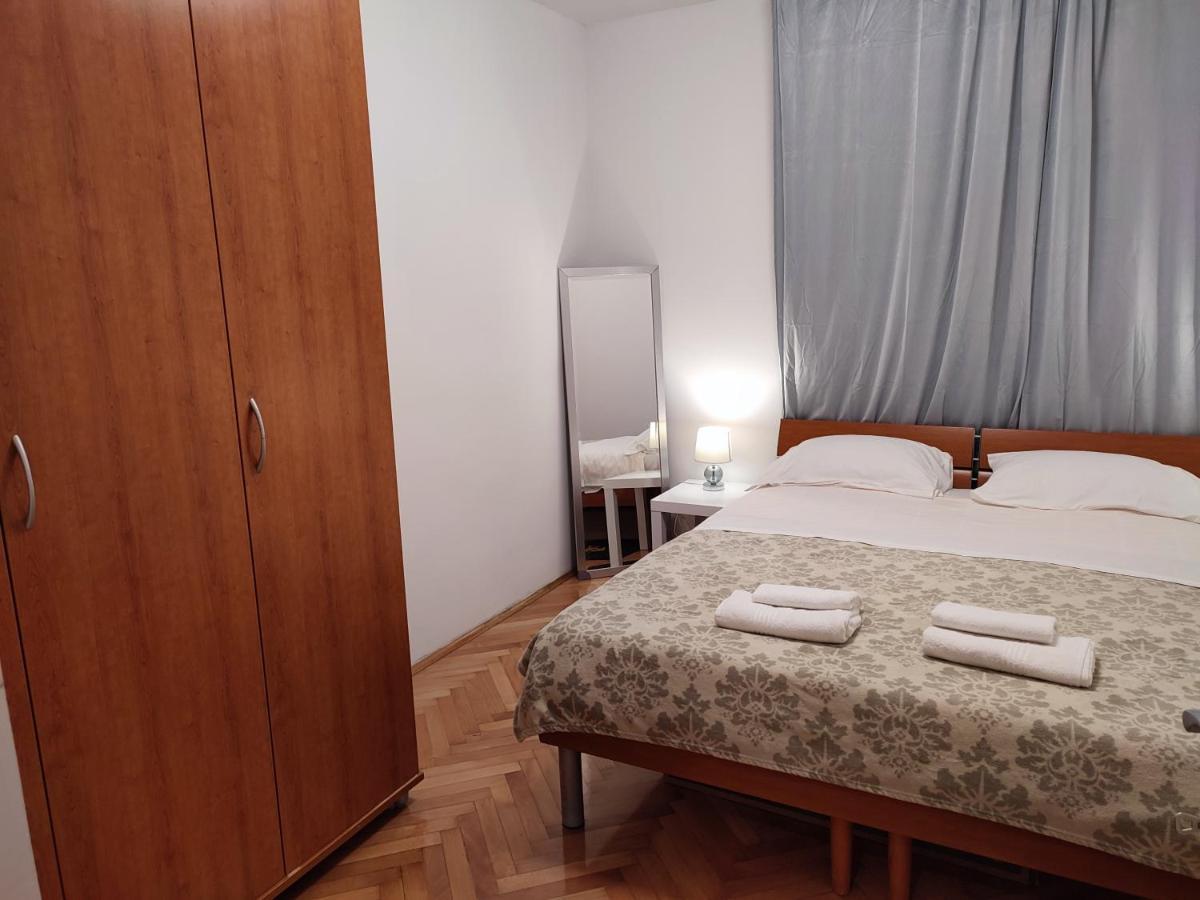 Apartman Ivan Appartement Kaštela Buitenkant foto